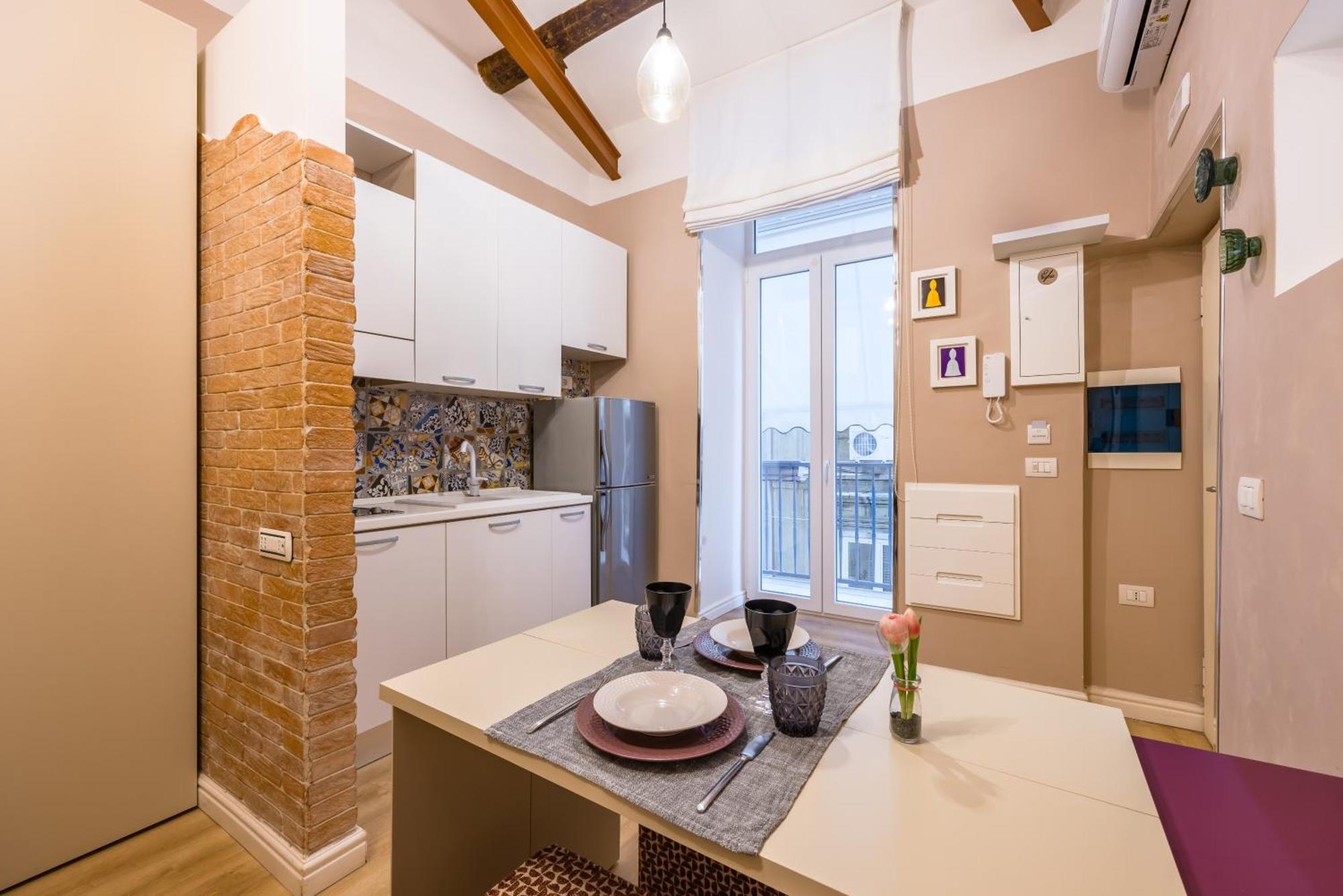 Toledo Warm Renovated * Naples